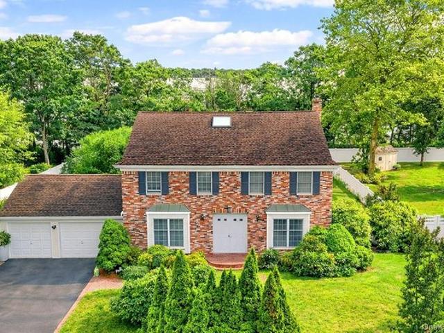 House for sale in Bohemia, New York