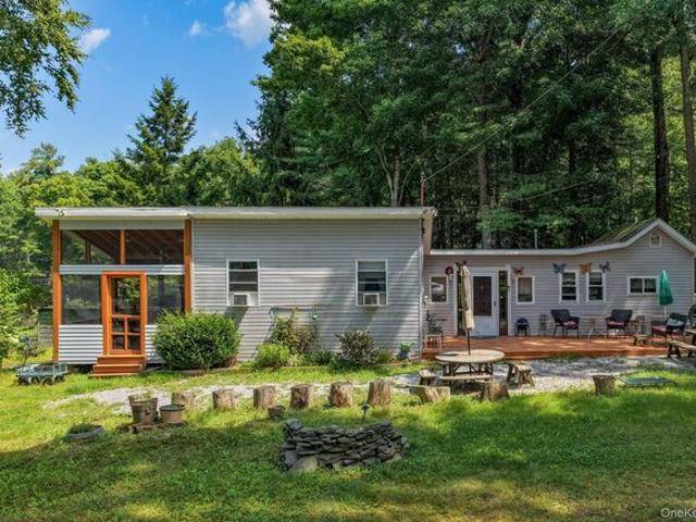 House for sale in Glen Spey, New York