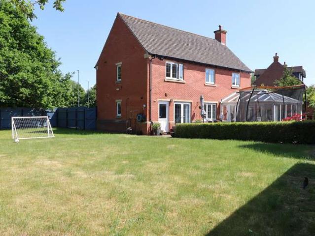 Farm for rent in Woodthorpe, Elmfield