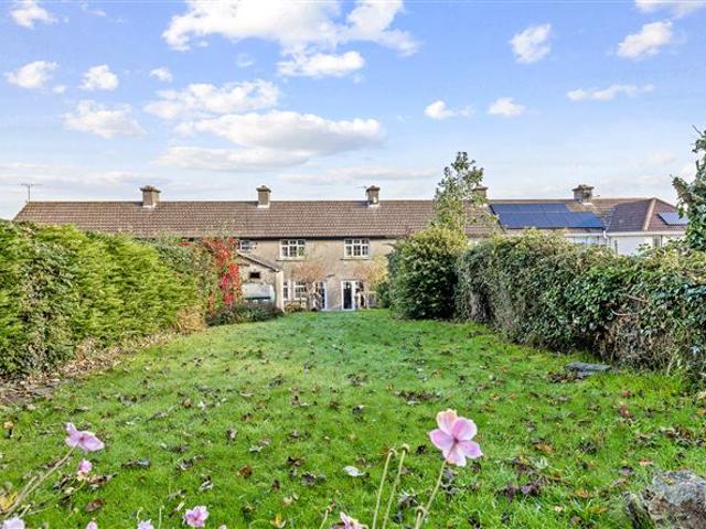 Terraced House for sale