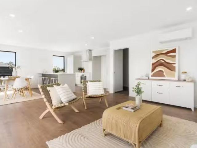 House for sale in Chaslands, Canterbury