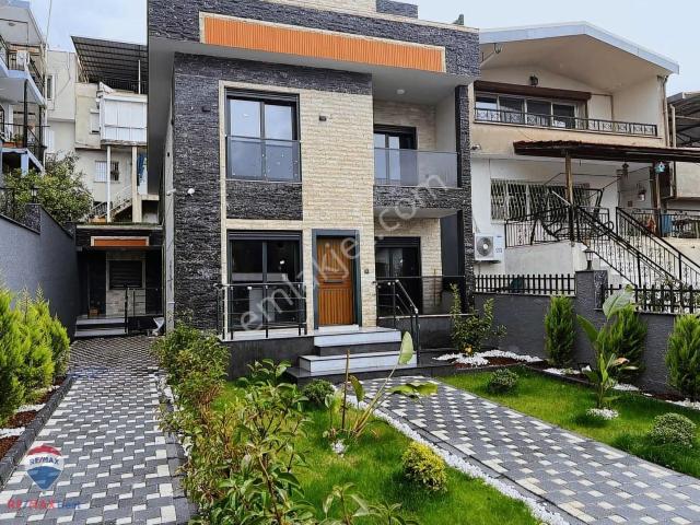 Bornova, İzmir içerisinde satılık Villa