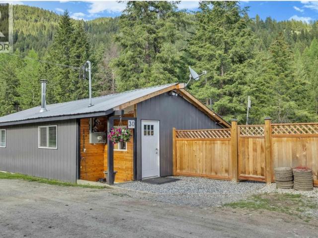 House for sale in Beaverdell, British Columbia