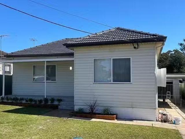 House for rent in Guildford