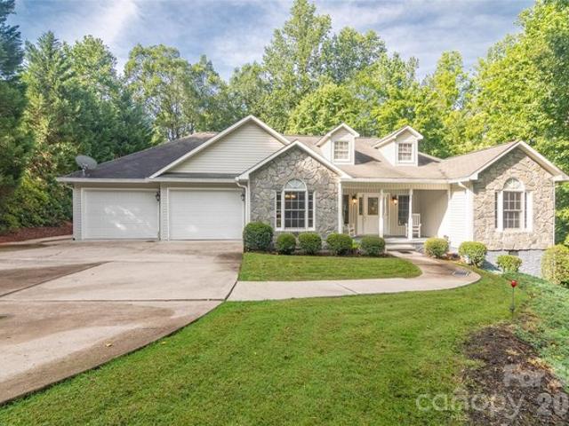 House for sale in Columbus, North Carolina