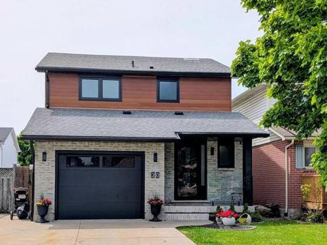House for sale in Niagara, Ontario