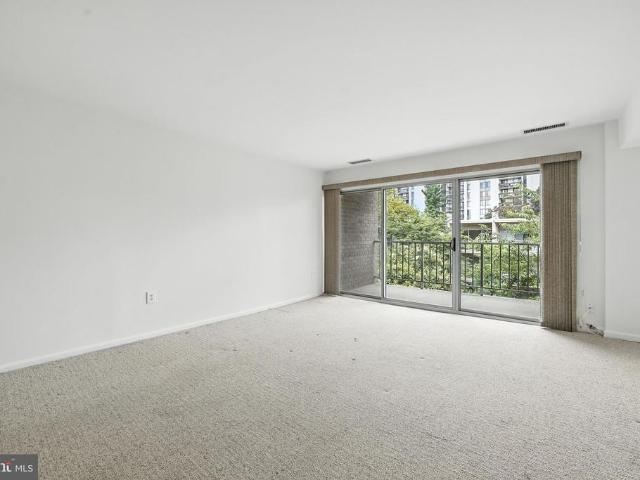 Condo for sale in Alexandria