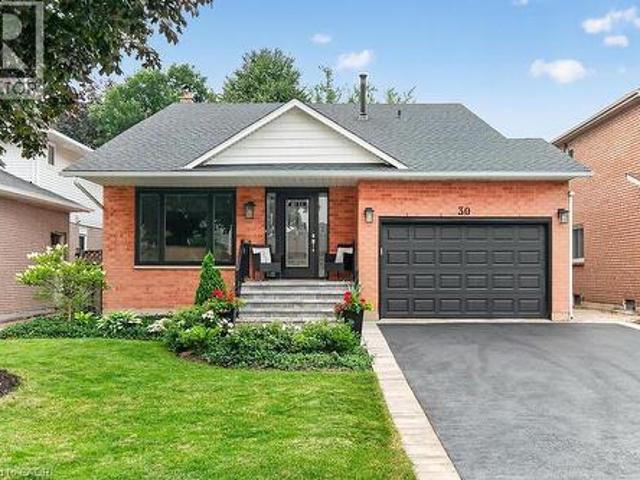 House for sale in Ancaster, Ontario