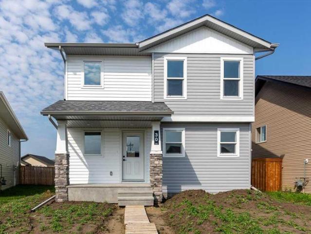 House for sale in Blackfalds