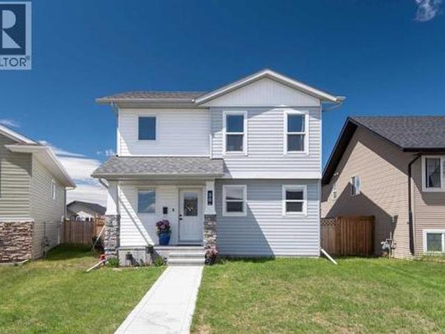 House for sale in Blackfalds, Alberta