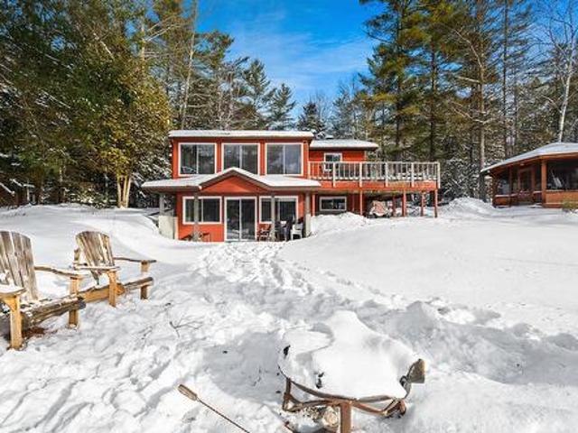 House for sale in Otter Lake, Quebec
