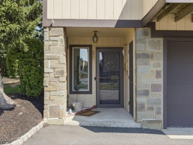 Townhouse for sale in Bridgewater, New Jersey