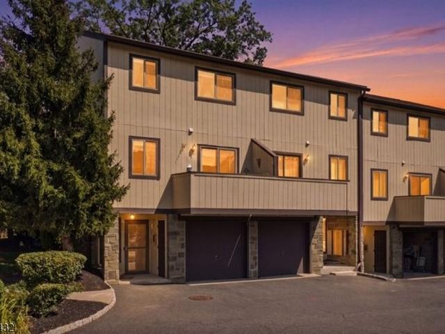 Condo for sale in Bridgewater, New Jersey