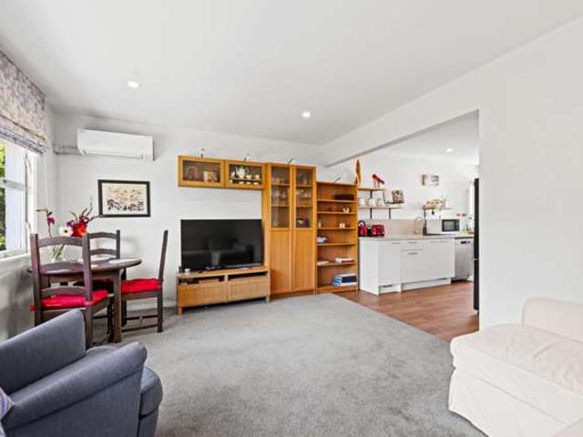 House for sale in Saint Albans, Canterbury