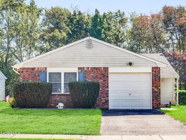 House for sale in Seaview Village, Brick Township