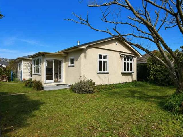 House for rent in Chaslands, Canterbury