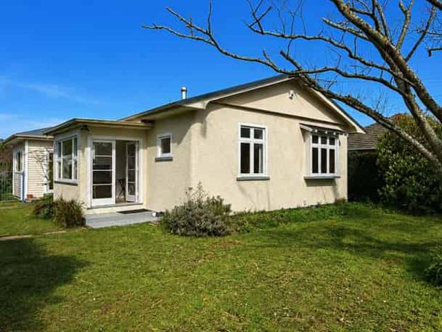 House for rent in Chaslands, Canterbury