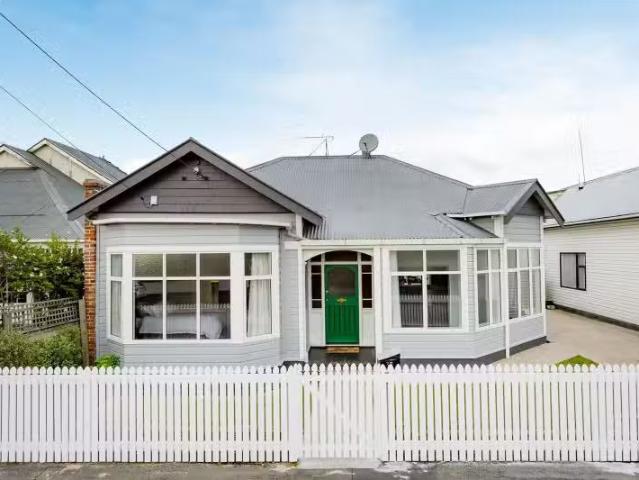 House for sale in Otakou