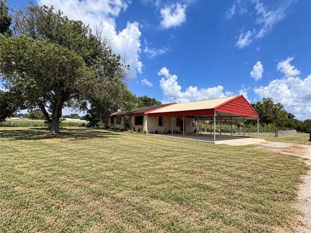 House for sale in Gonzales, Gonzales County