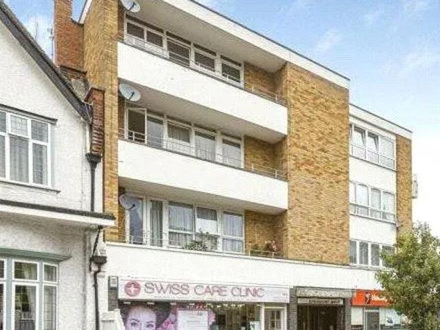 Apartment for rent in Hadley Wood, Greater London