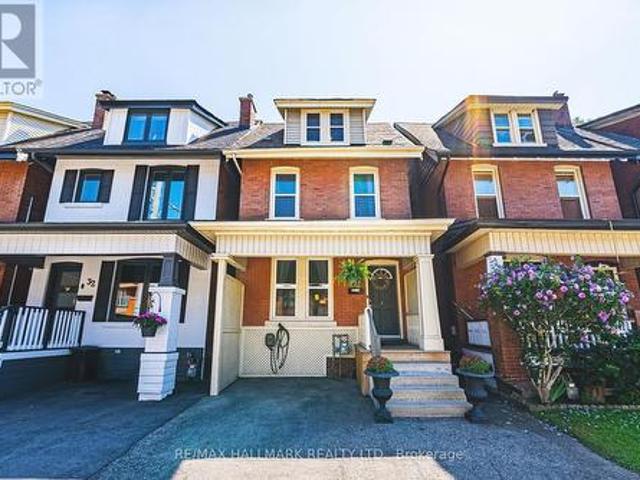 House for sale in Ancaster, Ontario