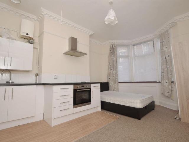Studio for rent in Stokes Croft, Bristol