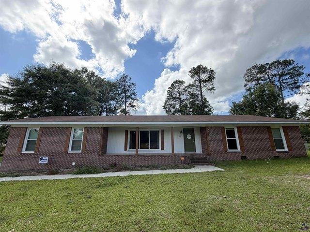 House for sale in Hawkinsville, Georgia