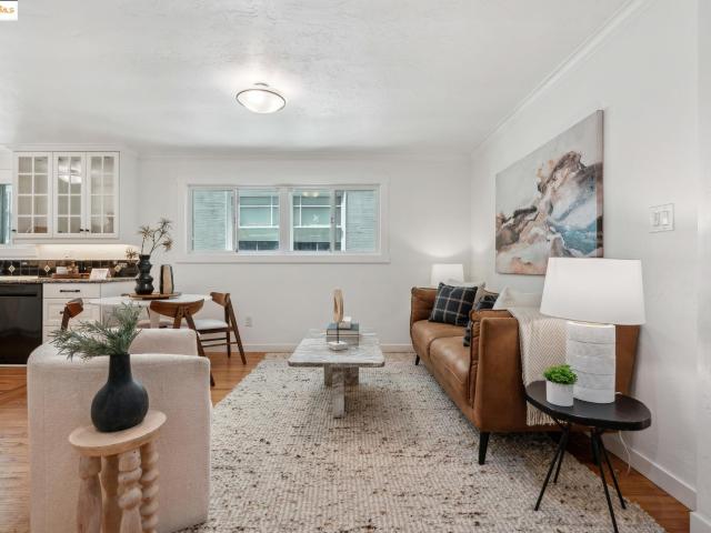 Condo for sale in Berkeley