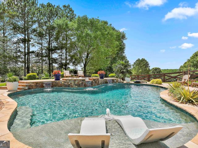 House for sale in Sharpsburg, Coweta County