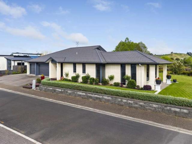 House for sale in Pyes Pa, Greerton
