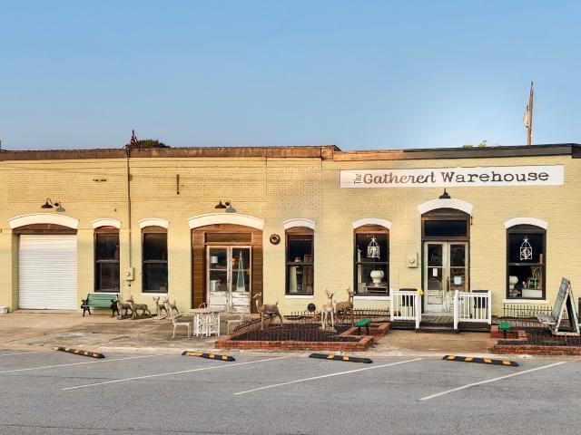 Commercial for sale in Woodbury, Georgia