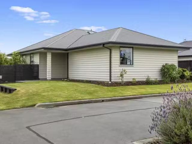 House for sale in Lincoln, Canterbury