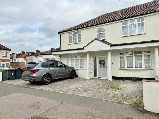 Apartment for rent in South Chingford, Greater London