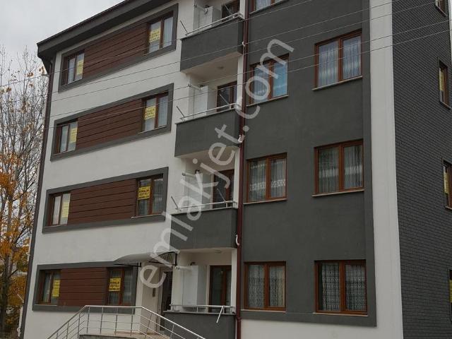 Yenimahalle Mahallesi, Hendek içerisinde kiralık mülk