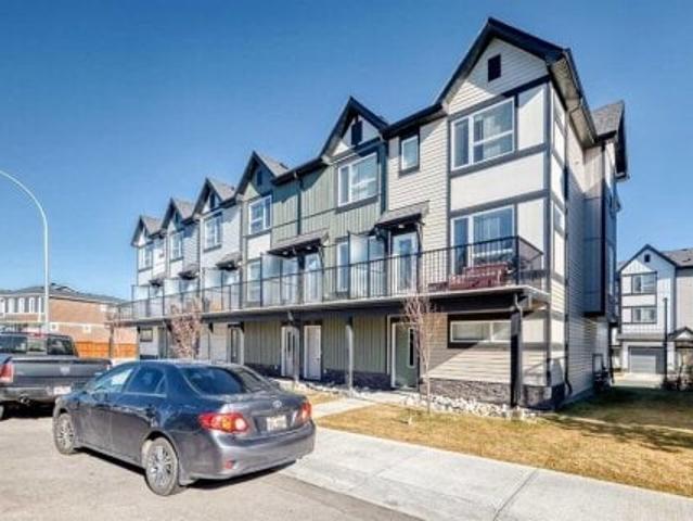 Townhouse for sale in Northwest, Alberta