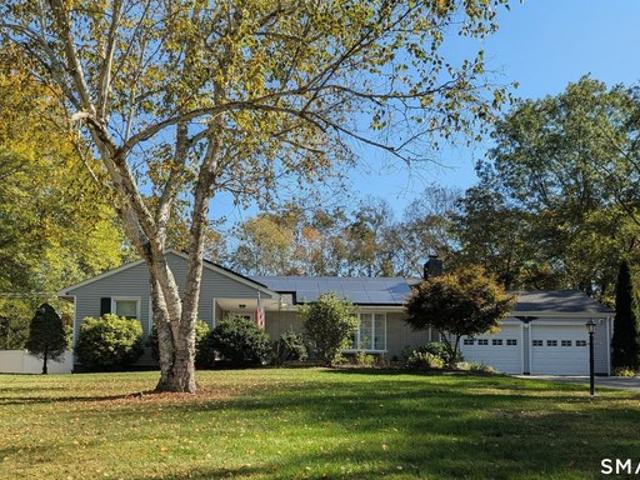 House for sale in Oxford, Connecticut