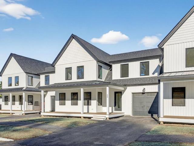 Townhouse for sale in Gorham, Maine