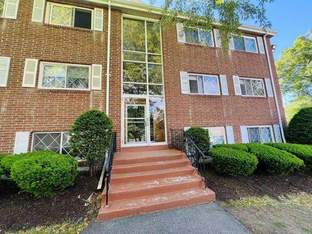 Condo for sale in Massachusetts