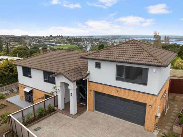 House for sale in Hillsborough, Puketāpapa
