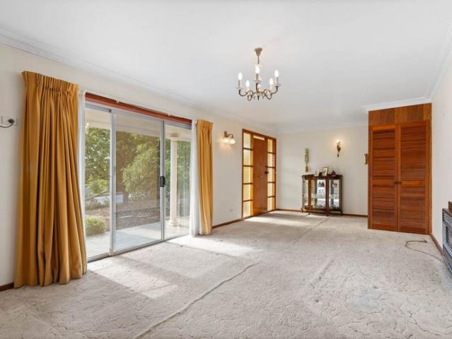 House for rent in Brisbane Grove, New South Wales