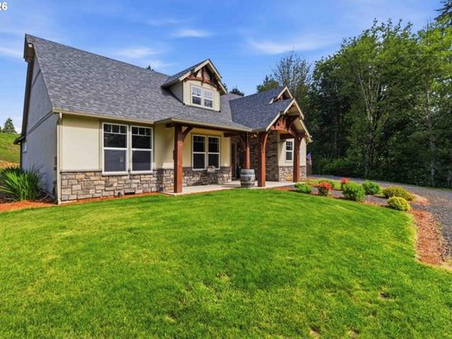 House for sale in Cathlamet, Washington