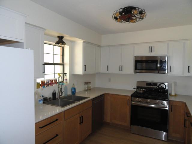 House for sale in Peralta, New Mexico