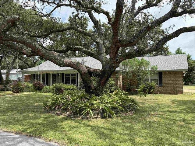 House for sale in Gulf Breeze, Florida