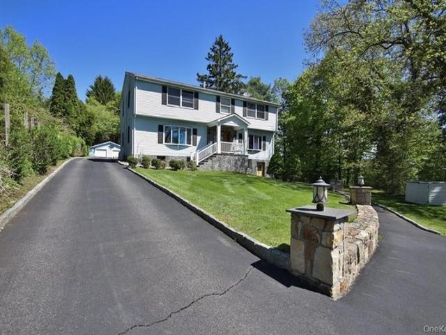 House for sale in Amawalk, New York