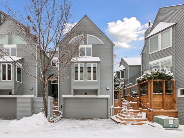 Townhouse for sale in Hennepin, Minnesota