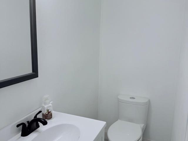 Condo for sale in Brick