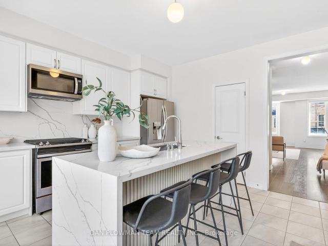 Townhouse for sale in Woburn, Ontario