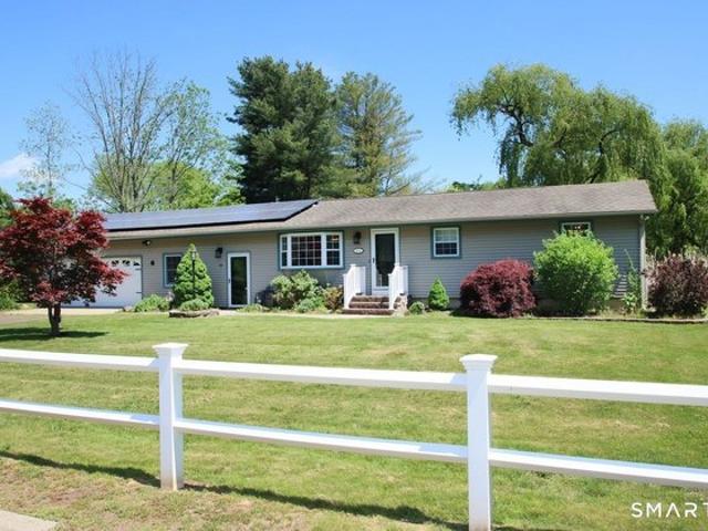 House for sale in North Branford, Connecticut