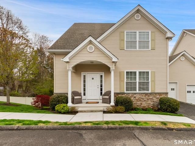 Townhouse for sale in New Fairfield, Connecticut