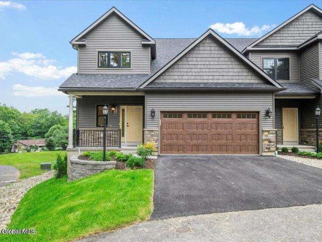 Townhouse for sale in Diamond Point, New York